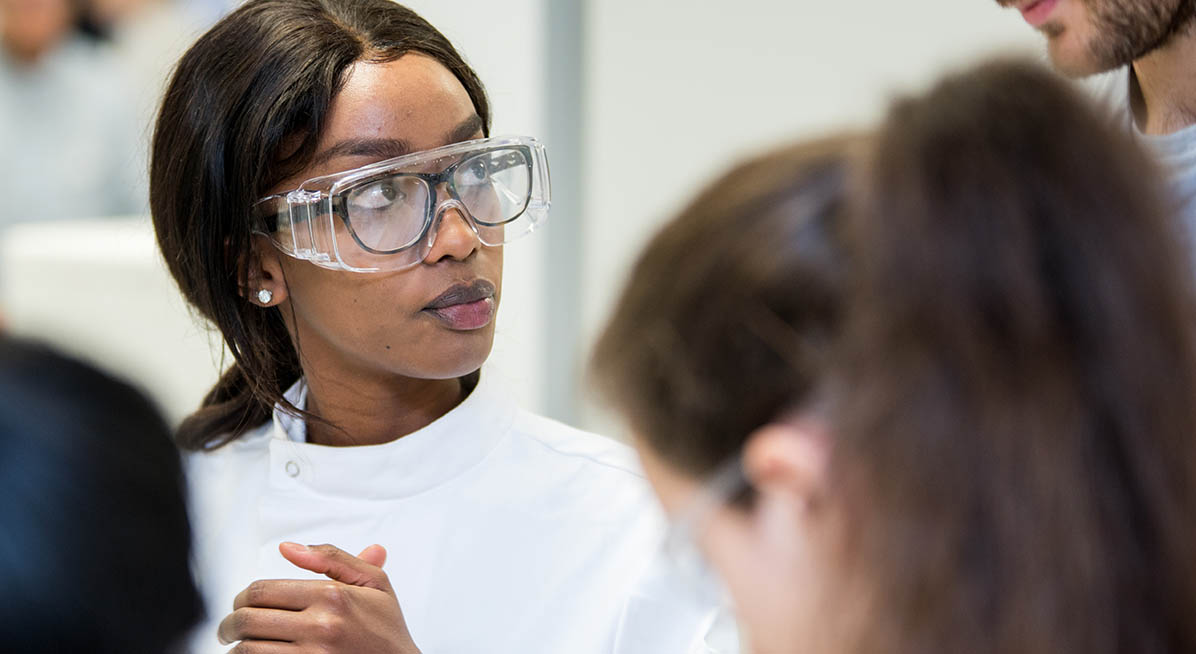 A student looking on during class